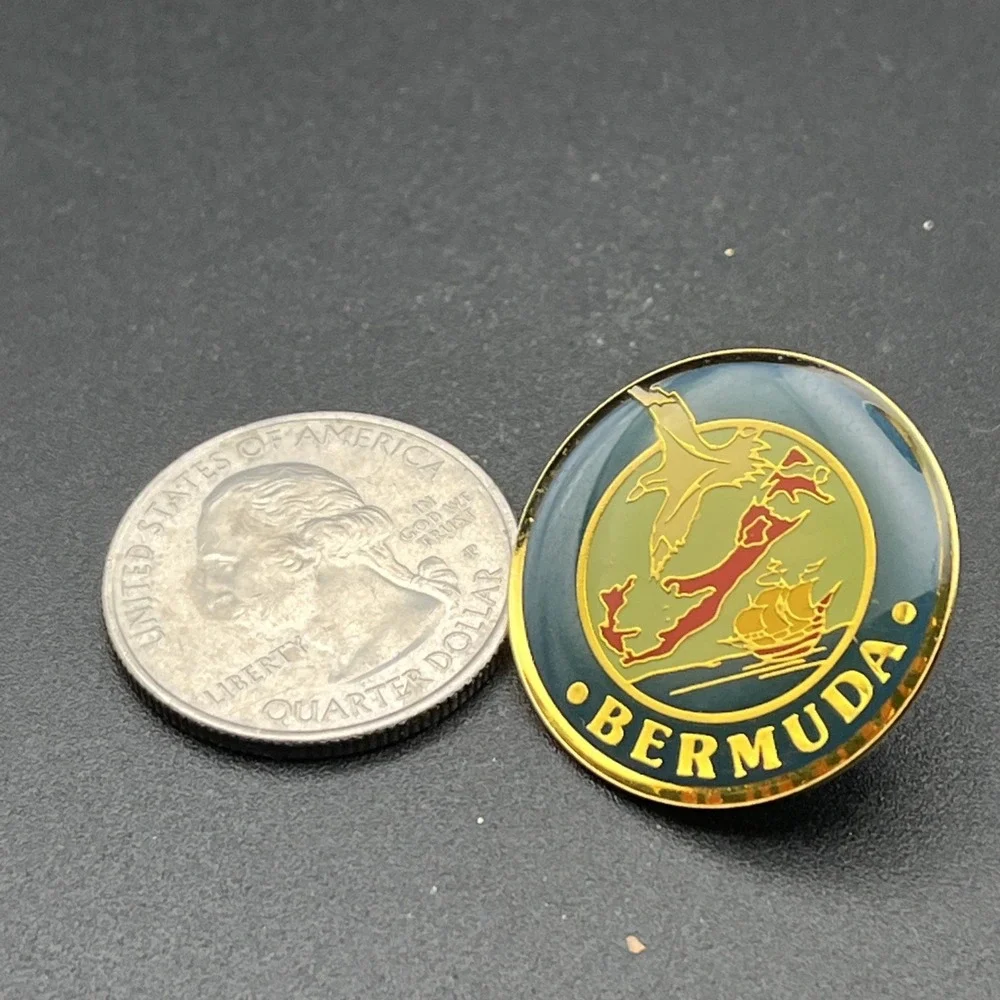 Bermuda Island Ship Bird‎ Lapel Hat Pin